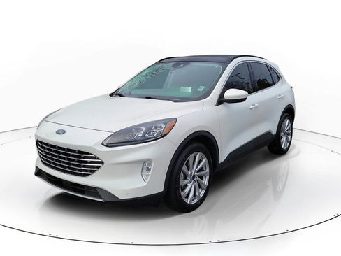 Used 2022 Ford Escape Titanium w/ Titanium Elite Package image 4