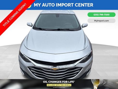 Used 2019 Chevrolet Malibu LT image 2
