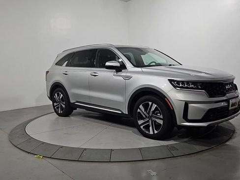 Used 2023 Kia Sorento EX image 8