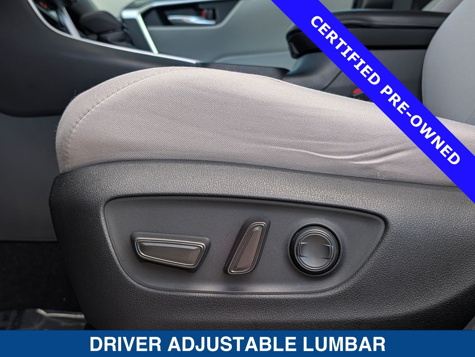 Used 2023 Toyota RAV4 XLE FWD image 23