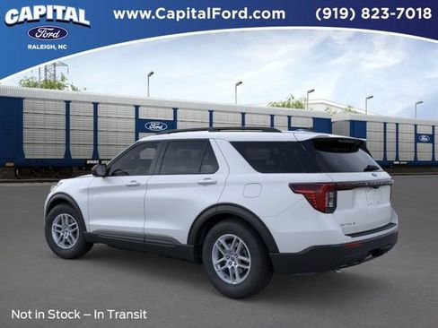 New 2026 Ford Explorer Active RWD image 4