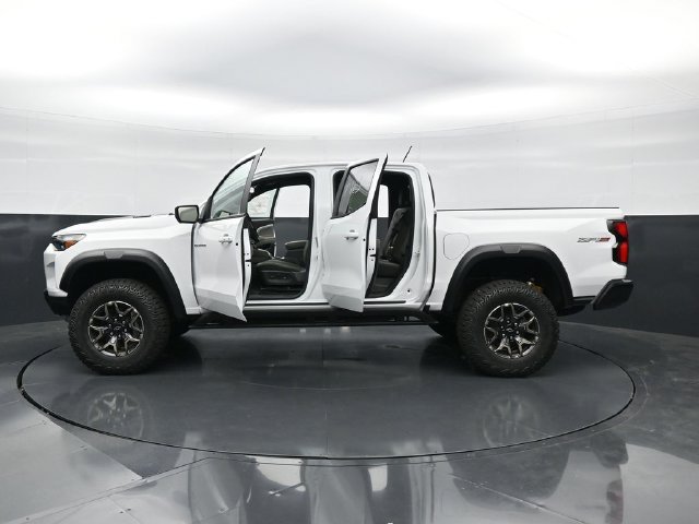 New 2026 Chevrolet Colorado ZR2 w/ Technology Package AWD/4WD image 64