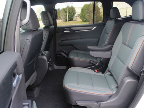 New 2026 GMC Acadia AT4 image 38