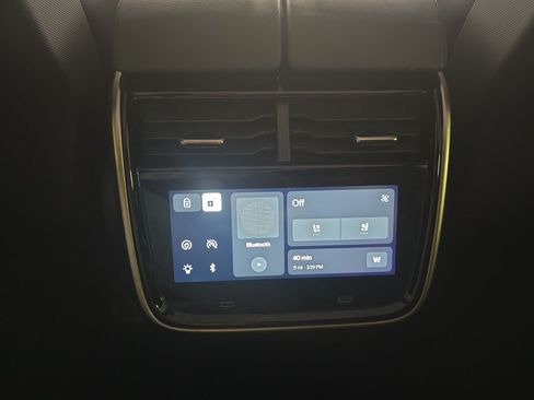 Used 2024 Rivian R1S Adventure AWD/4WD image 30