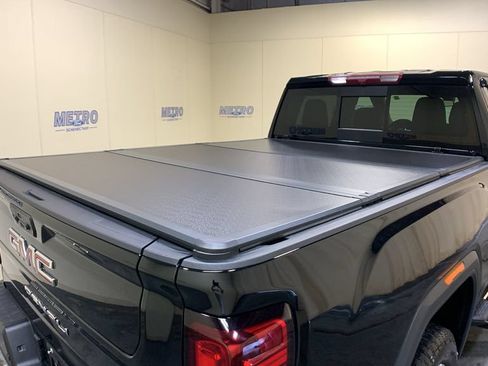 Used 2023 GMC Sierra 2500 Denali AWD/4WD image 19