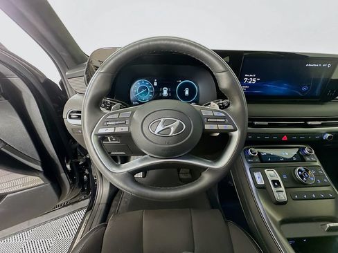 Used 2025 Hyundai Palisade Calligraphy AWD/4WD image 11