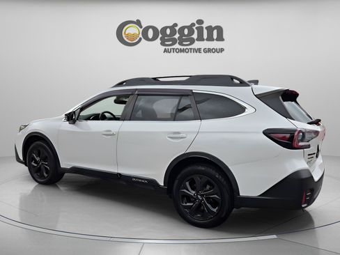 Used 2021 Subaru Outback Onyx Edition XT AWD/4WD image 3