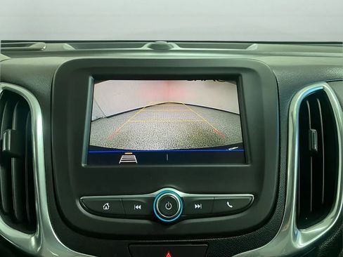 Used 2020 Chevrolet Equinox LT FWD image 21