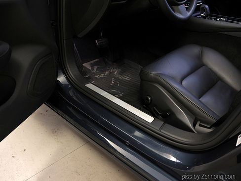 Used 2023 Volvo S60 T8 Plus image 26