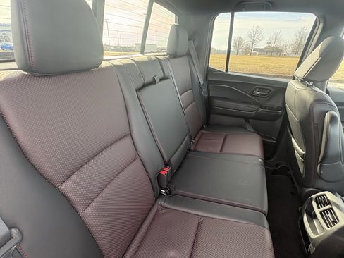 Certified 2021 Honda Ridgeline Black Edition image 16