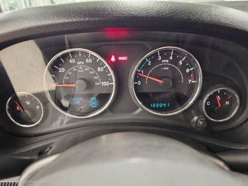 Used 2012 Jeep Wrangler Unlimited Sport AWD/4WD image 13