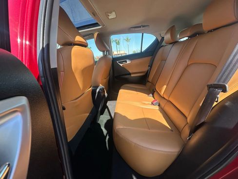 Used 2013 Lexus CT 200h image 16