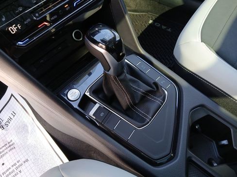 New 2026 Volkswagen Taos SE FWD image 23