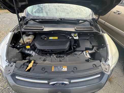 Used 2013 Ford Escape SE image 22