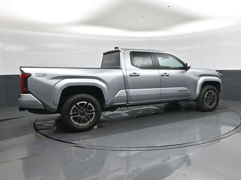 Used 2024 Toyota Tacoma TRD Sport image 3