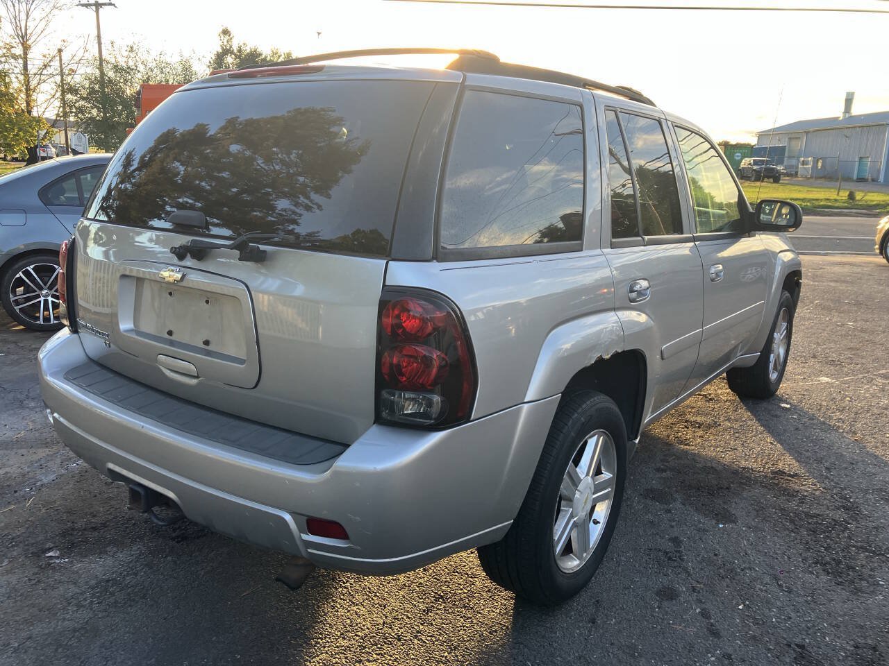 Used 2007 Chevrolet TrailBlazer LT AWD/4WD image 3