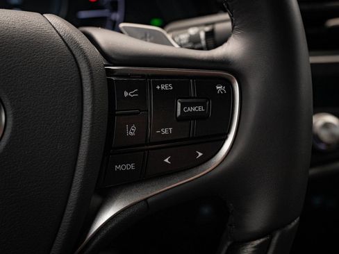 Certified 2025 Lexus ES 300h Ultra Luxury w/ Accessory Package (Z1) image 29