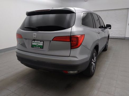 Used 2017 Honda Pilot EX image 7