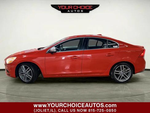 Used 2012 Volvo S60 T6 R-Design image 2