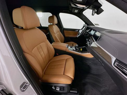 Used 2022 BMW X5 sDrive40i w/ M Sport Package image 29