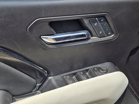 Used 2023 GMC Canyon AT4X AWD/4WD image 32