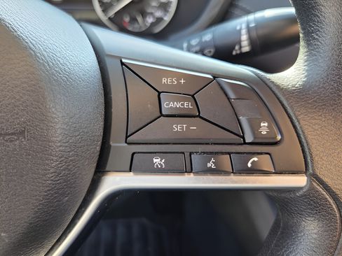 Used 2024 Nissan Sentra SV FWD image 25
