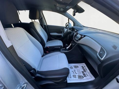 Used 2022 Chevrolet Trax LS w/ Tint and Cruise Package image 13