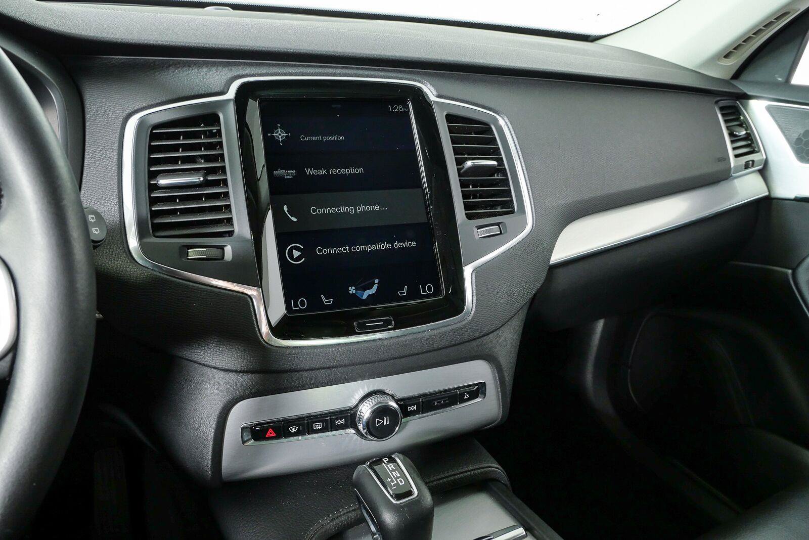 Used 2018 Volvo XC90 T6 Momentum w/ Convenience Package AWD/4WD image 12