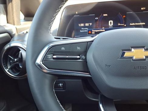 New 2026 Chevrolet Equinox EV LT image 26