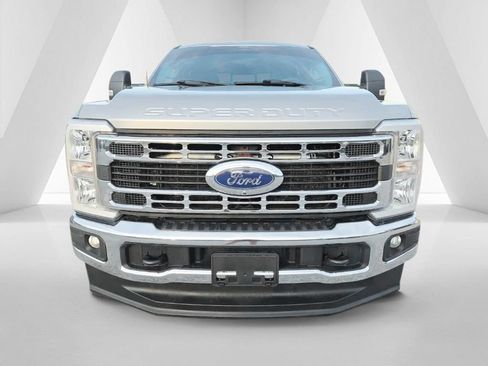 Used 2024 Ford F350 XLT w/ 360-Degree Camera Package AWD/4WD image 2