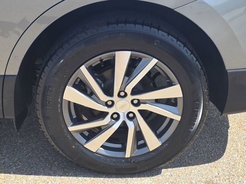Used 2024 Chevrolet Equinox Premier AWD/4WD image 27