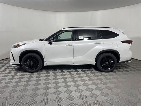 New 2026 Toyota Highlander XSE AWD/4WD image 4