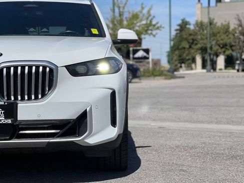 Used 2026 BMW X5 xDrive40i AWD/4WD image 11