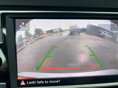 Used 2024 Volkswagen Jetta SE image 23