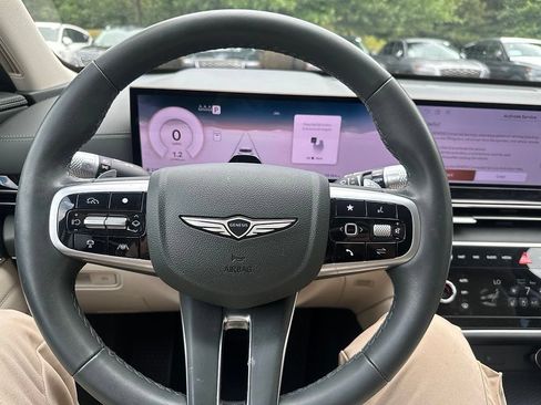 Used 2025 Genesis GV80 2.5T Standard AWD/4WD image 13