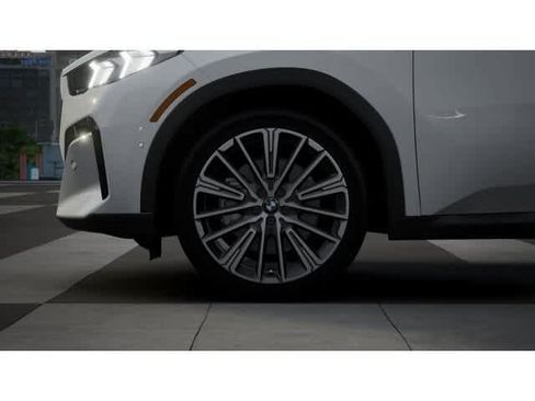 New 2027 BMW X2 xDrive28i AWD/4WD image 7