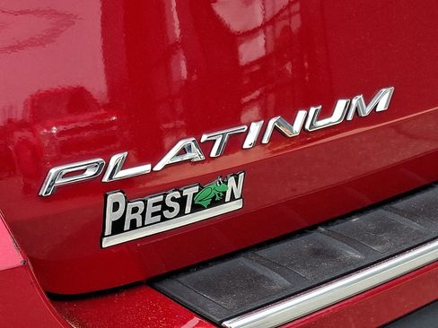 Used 2022 Ford Explorer Platinum w/ Equipment Group 601A image 10