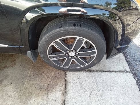 Used 2017 GMC Acadia Denali w/ LPO, Protection Package FWD image 3