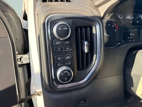 Used 2021 GMC Sierra 1500 Elevation w/ X31 Off-Road Package AWD/4WD image 21