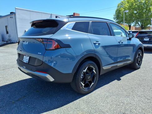 New 2026 Kia Sportage EX AWD/4WD image 4
