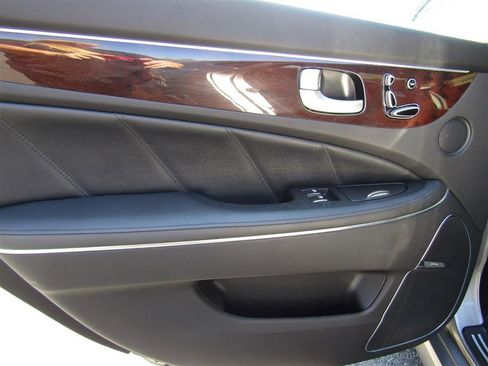 Used 2013 Hyundai Equus Ultimate image 28