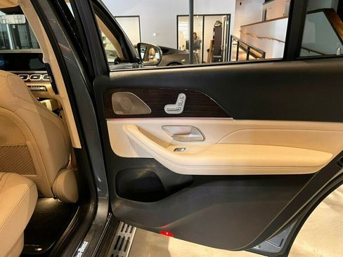 Used 2021 Mercedes-Benz GLS 580 580/PanoRoof/CaptainsChairs/NA image 29