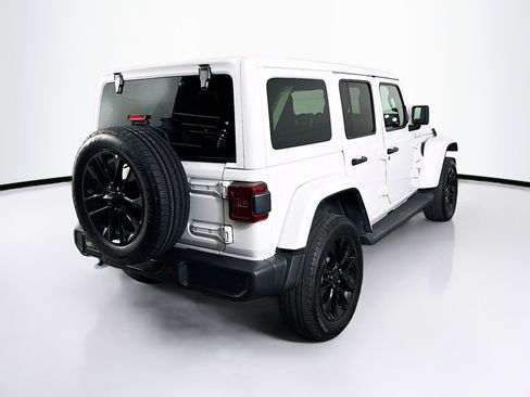 Used 2024 Jeep Wrangler Sahara w/ Safety Group image 9