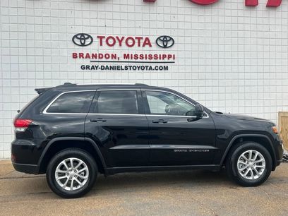 Used 2021 Jeep Grand Cherokee Laredo
