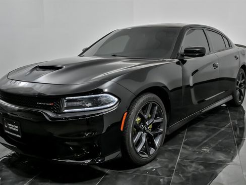 Used 2019 Dodge Charger R/T w/ Driver Confidence Group image 5