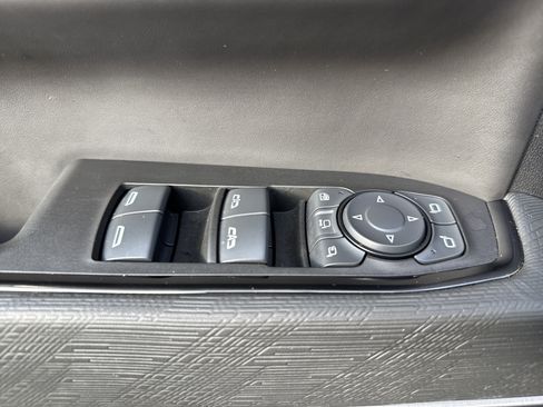Used 2025 GMC Sierra 2500 AT4X AWD/4WD image 15
