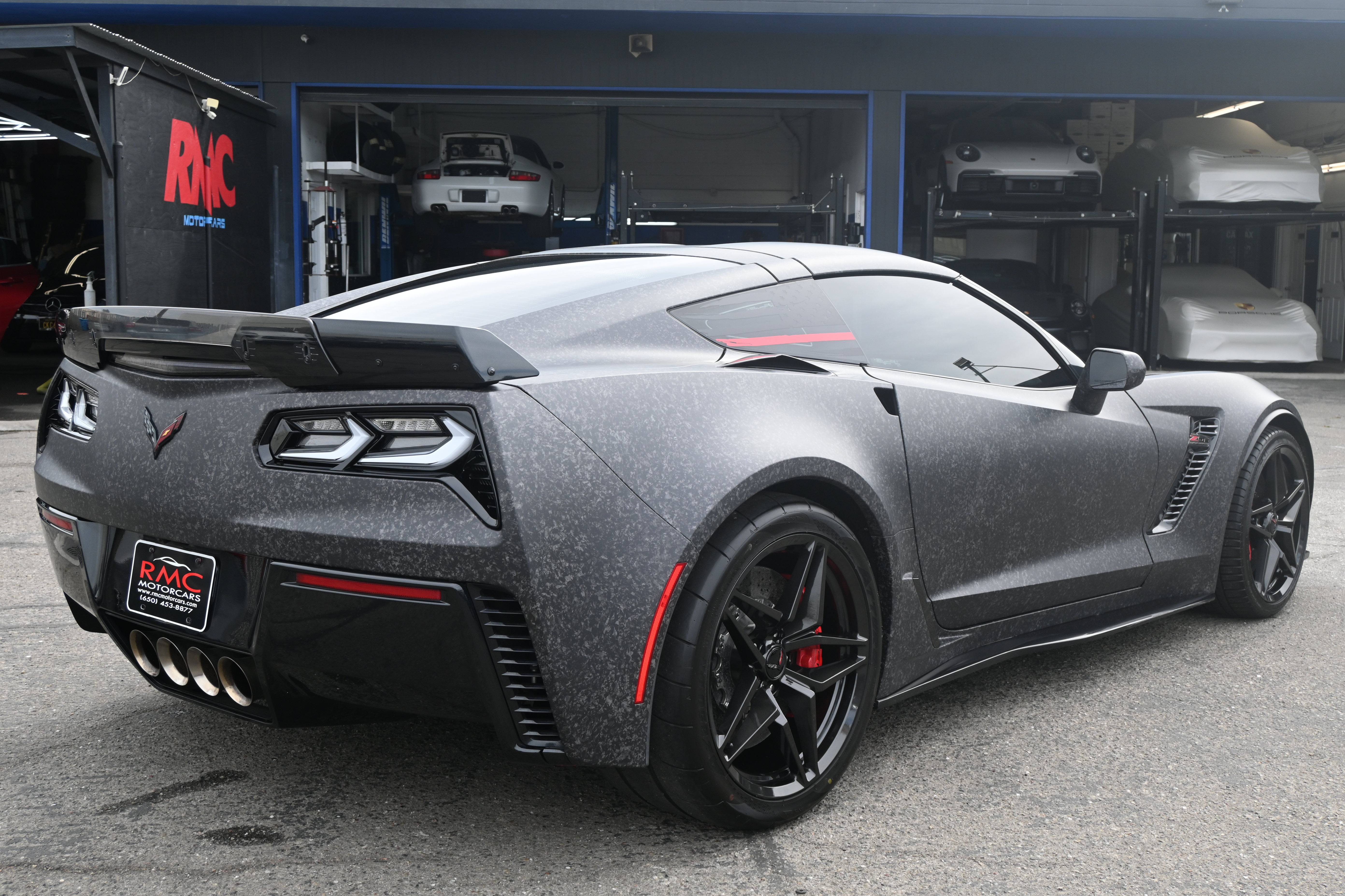 Used 2016 Chevrolet Corvette Z06 w/ 3LZ Preferred Equipment Group RWD image 6