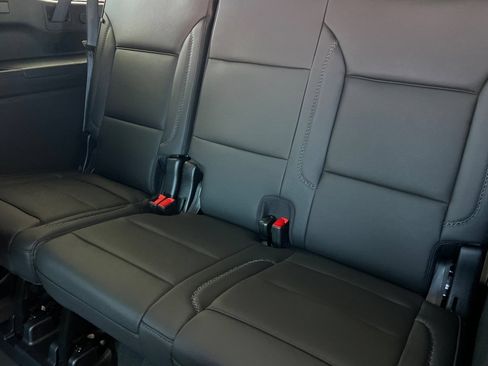 New 2026 GMC Yukon XL Denali AWD/4WD image 13