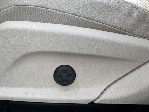 Used 2017 Mercedes-Benz GLC 300 image 8