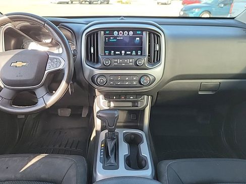 Used 2016 Chevrolet Colorado LT w/ LT Convenience Package image 11
